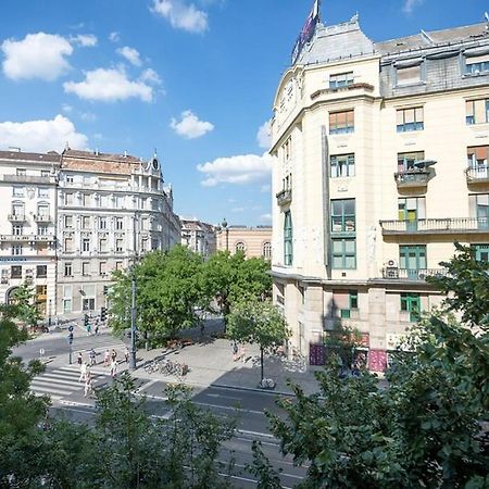 Bpr The Golden Astoria With Balcony And A/C Apartment Budapest Luaran gambar