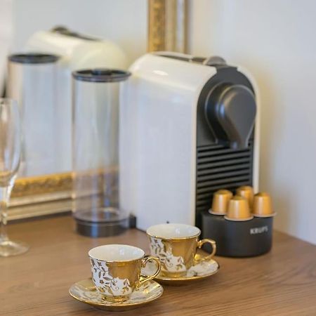 Bpr The Golden Astoria With Balcony And A/C Apartment Budapest Luaran gambar